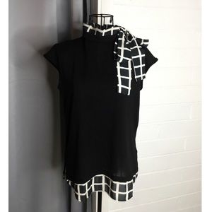 New York & Company super cute black and white top